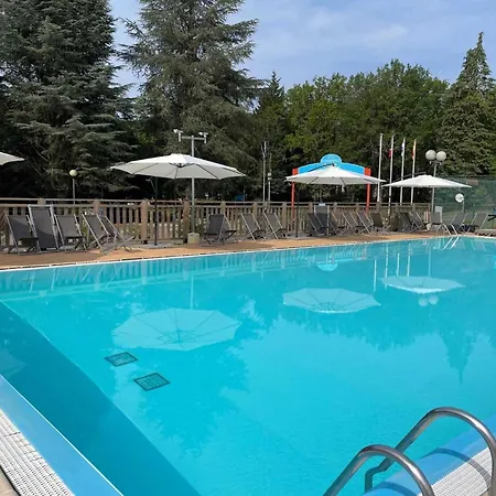 4 Etoiles - Piscine - Ef0iib *